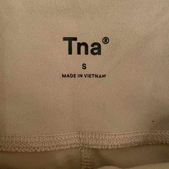 Aritzia TNA leggings - Picture 2 of 6